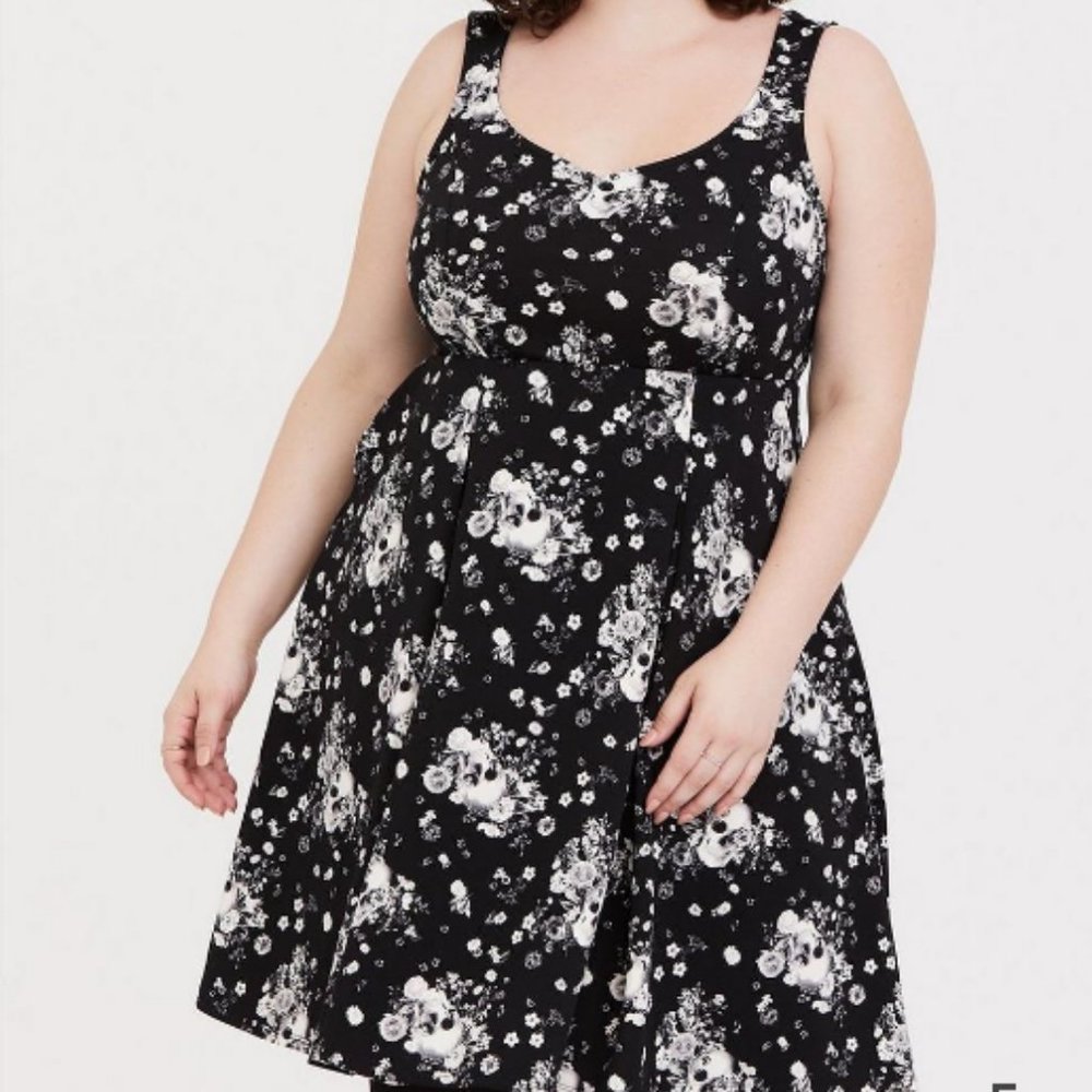Torrid Skull Floral Scuba Dress with Pockets 1X